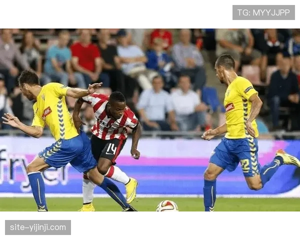 楚阿梅尼对阵奥萨苏纳完成3次拦截2次解围，防守贡献突出